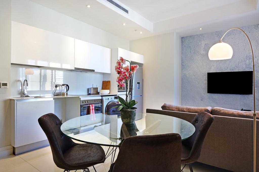 קייפטאון Triangle Luxury Suites By Totalstay מראה חיצוני תמונה