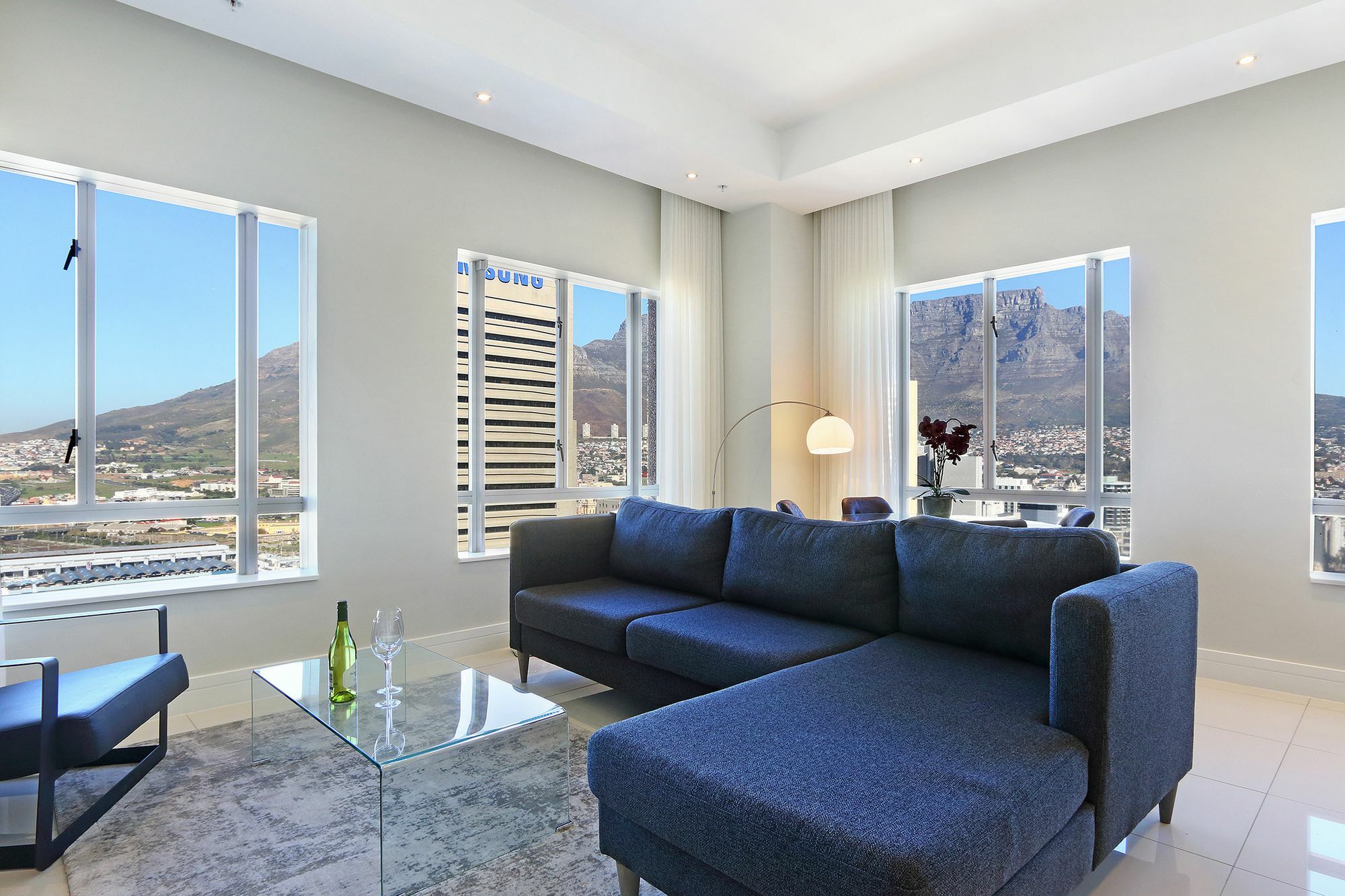 קייפטאון Triangle Luxury Suites By Totalstay מראה חיצוני תמונה